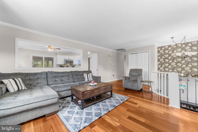 1001 BRADFORD DR, Williamstown, NJ 08094