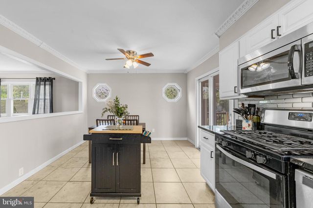 1001 BRADFORD DR, Williamstown, NJ 08094