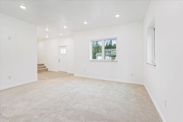 3054 PSALMS BLVD, North Pole, AK 99705