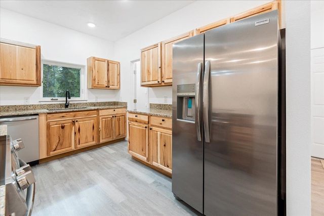 3054 PSALMS BLVD, North Pole, AK 99705
