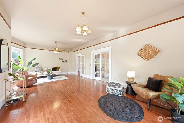 2415 F Street, Bellingham, WA 98225