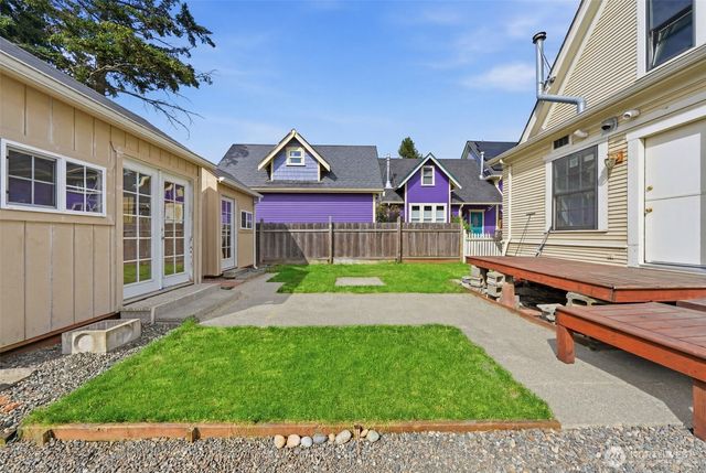 2415 F Street, Bellingham, WA 98225