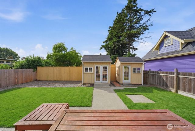 2415 F Street, Bellingham, WA 98225