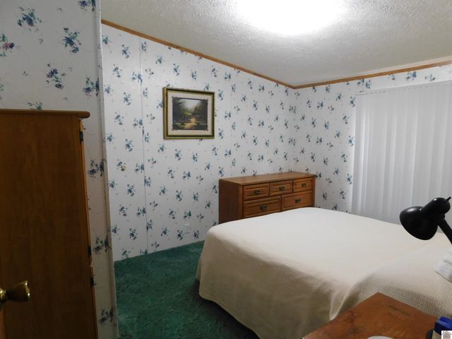 14 Heather Rd., Kuttawa, KY 42055