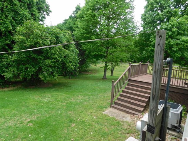 14 Heather Rd., Kuttawa, KY 42055
