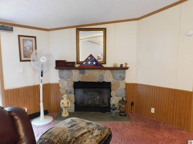 14 Heather Rd., Kuttawa, KY 42055