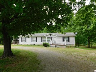 14 Heather Rd., Kuttawa, KY 42055