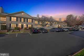 10204-B ASHBROOKE CT #10, Oakton, VA 22124