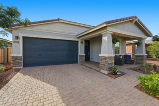 17285 W RUNNING DEER Trail, Surprise, AZ 85387