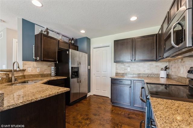 222 NW Abbie Drive, Ankeny, IA 50023