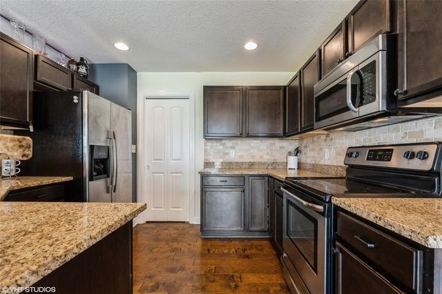 222 NW Abbie Drive, Ankeny, IA 50023