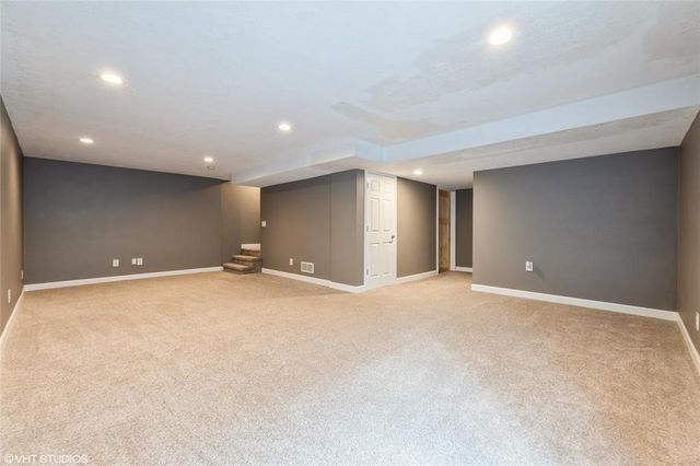 222 NW Abbie Drive, Ankeny, IA 50023