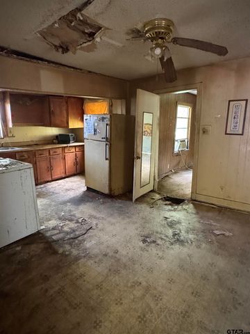 1807 Church Ave., Tyler, TX 75702