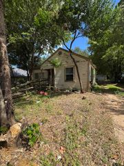 1807 Church Ave., Tyler, TX 75702