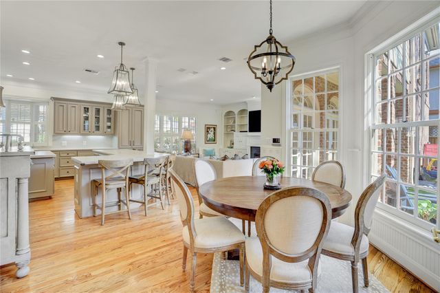 6703 Rutgers Avenue, Houston, TX 77005