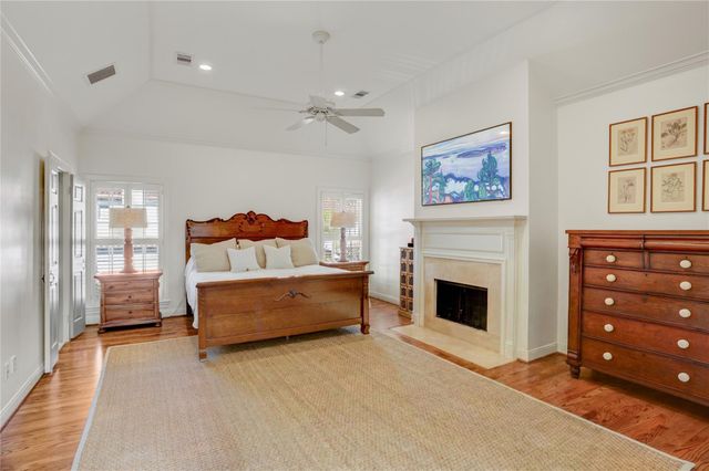 6703 Rutgers Avenue, Houston, TX 77005