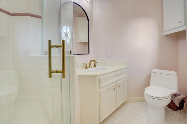 6703 Rutgers Avenue, Houston, TX 77005