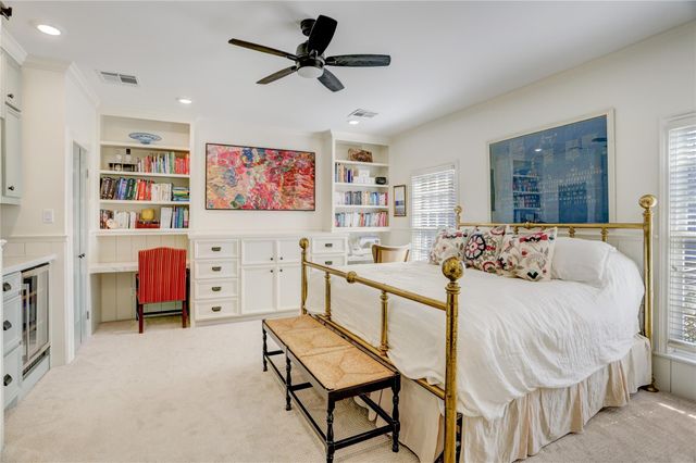 6703 Rutgers Avenue, Houston, TX 77005