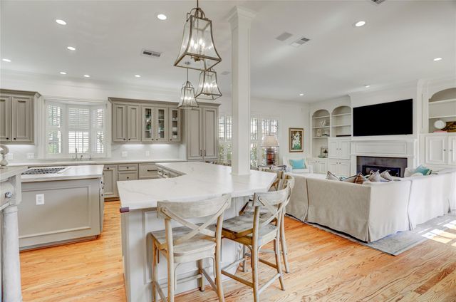 6703 Rutgers Avenue, Houston, TX 77005