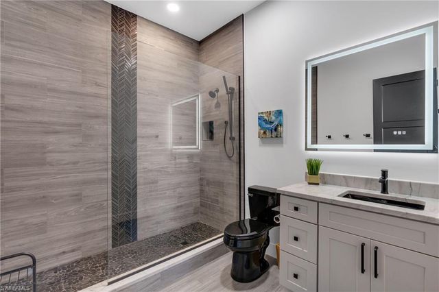 3434 NW 46th PL, Cape Coral, FL 33993