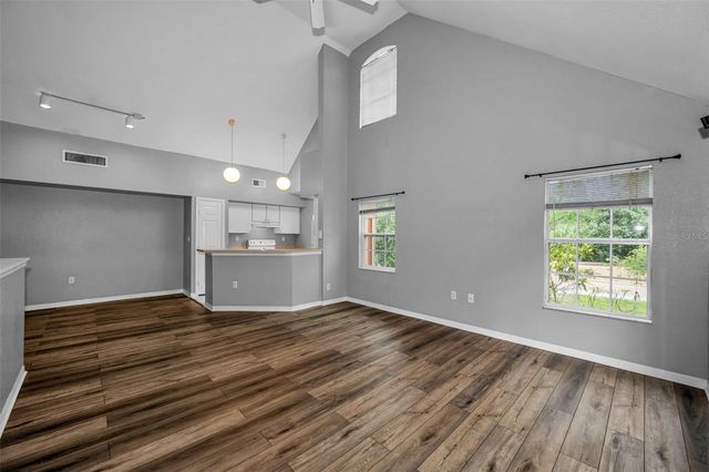 9078 LAKE CHASE ISLAND WAY 9078, Tampa, FL 33626