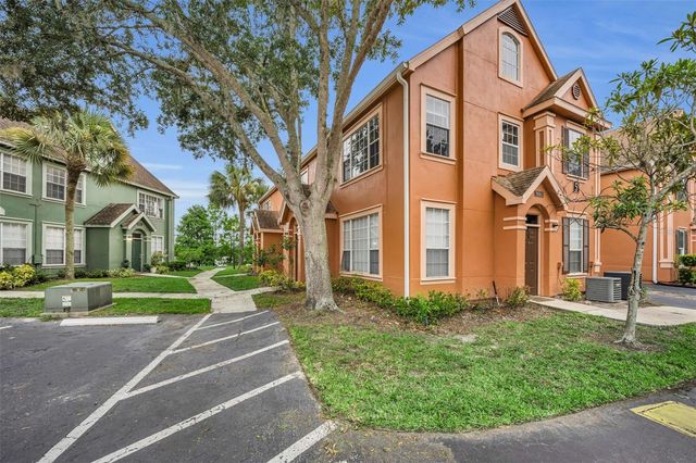 9078 LAKE CHASE ISLAND WAY 9078, Tampa, FL 33626