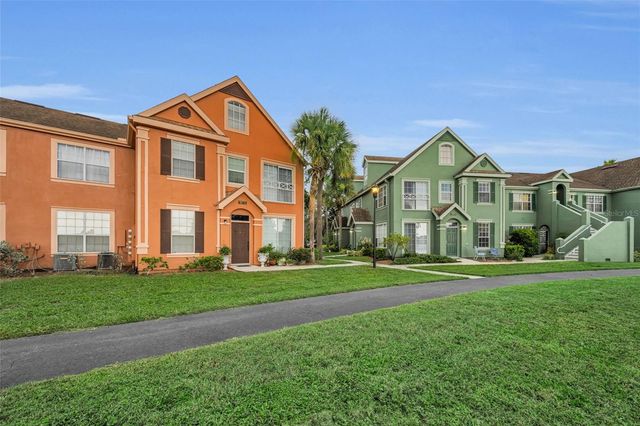 9078 LAKE CHASE ISLAND WAY 9078, Tampa, FL 33626