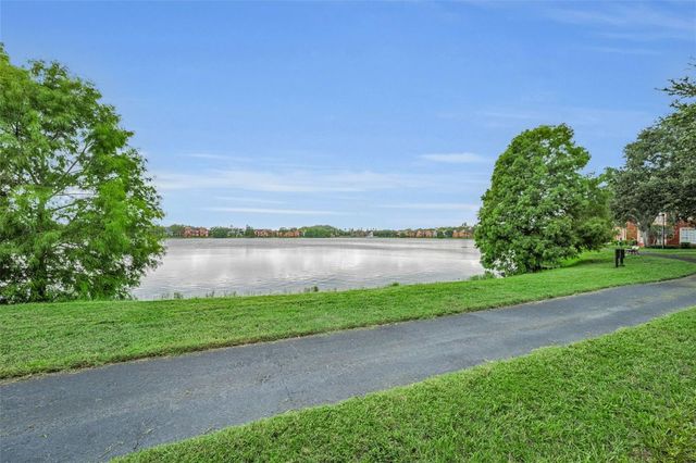 9078 LAKE CHASE ISLAND WAY 9078, Tampa, FL 33626