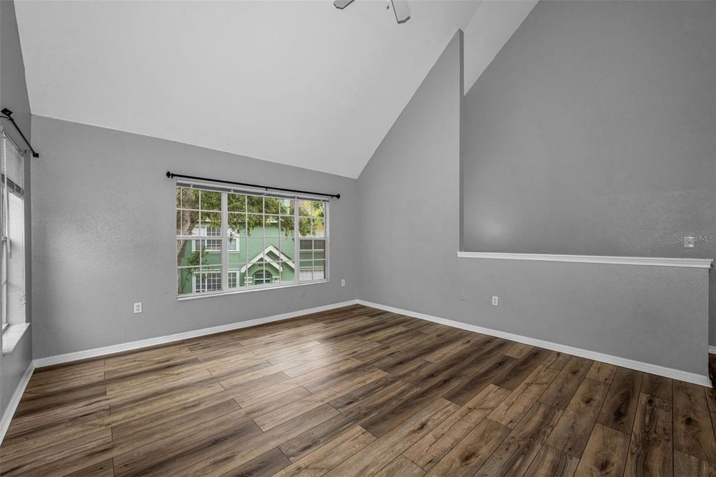 Image 16 of property listing at 9078 LAKE CHASE ISLAND WAY 9078, Tampa, FL 33626