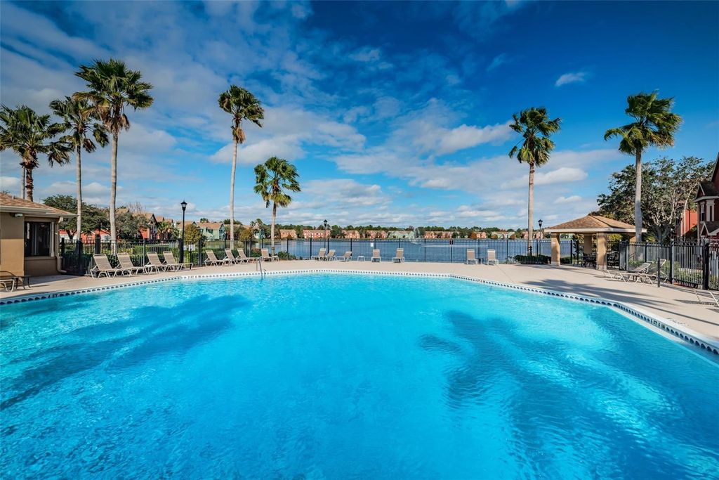 Image 54 of property listing at 9078 LAKE CHASE ISLAND WAY 9078, Tampa, FL 33626