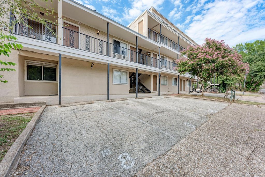1010 W 23rd ST 6, Austin, TX 78705
