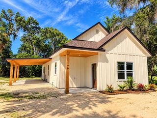 190 NW 2ND STREET, Williston, FL 32696