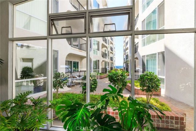 565 Esplanade 411, Redondo Beach, CA 90277