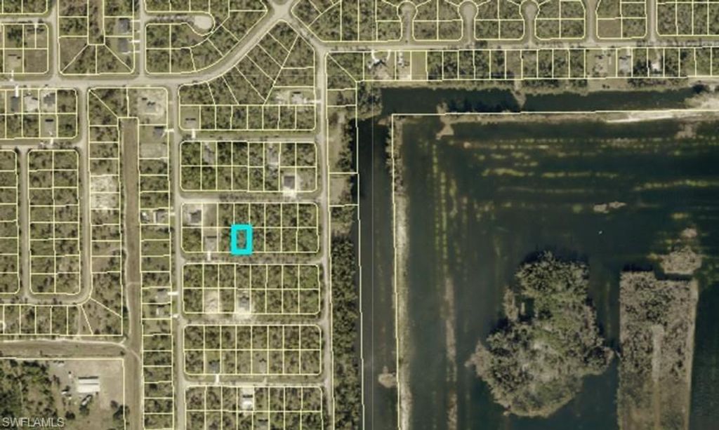 308 Rosanna AVE, LEHIGH ACRES, FL 33972 — photo 3