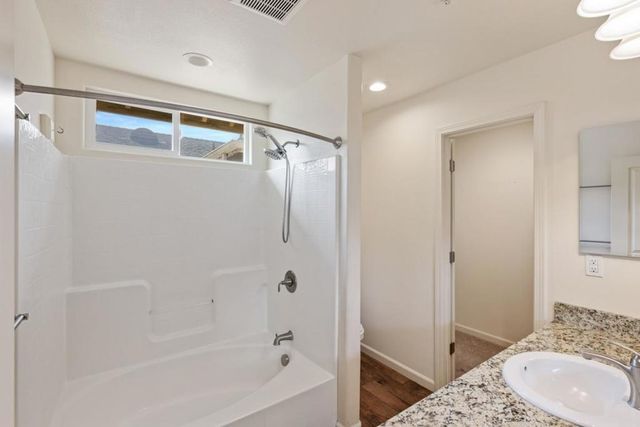 12805 Rogge Village Loop, Salinas, CA 93906