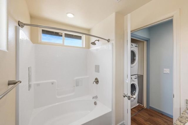 12805 Rogge Village Loop, Salinas, CA 93906