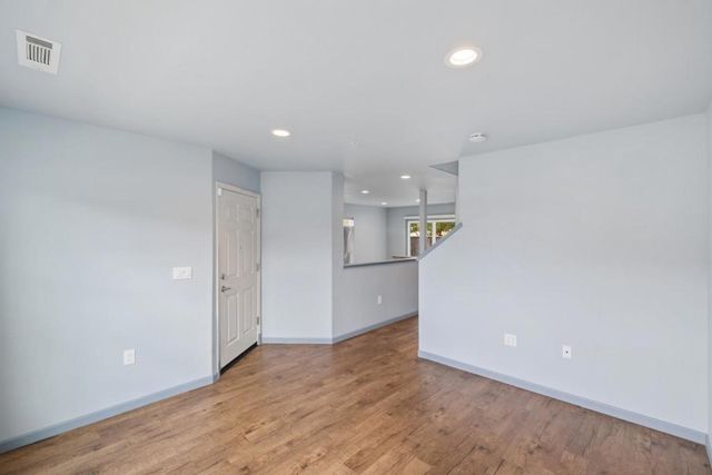 12805 Rogge Village Loop, Salinas, CA 93906