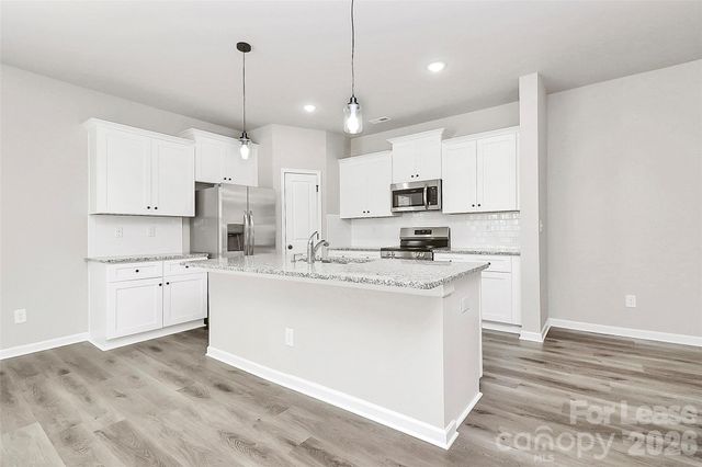 8208 Stonemere Lane, Charlotte, NC 28215