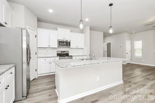8208 Stonemere Lane, Charlotte, NC 28215