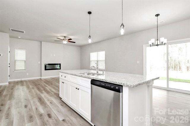 8208 Stonemere Lane, Charlotte, NC 28215
