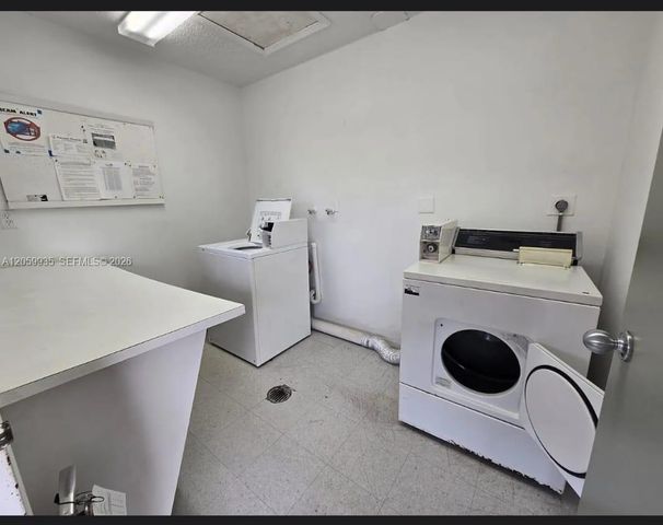 1103 Bahama Bnd H2, Coconut Creek, FL 33066