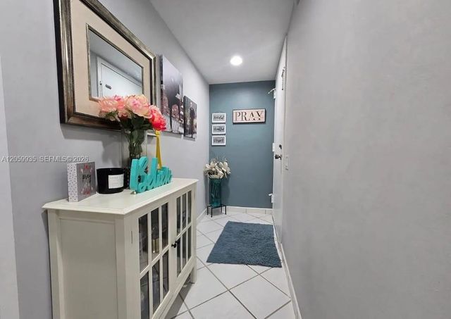 1103 Bahama Bnd H2, Coconut Creek, FL 33066