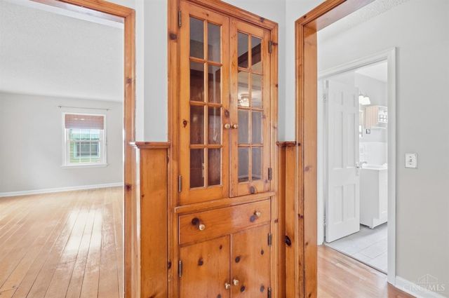 33 Hillsdale Street, Cincinnati, OH 45216