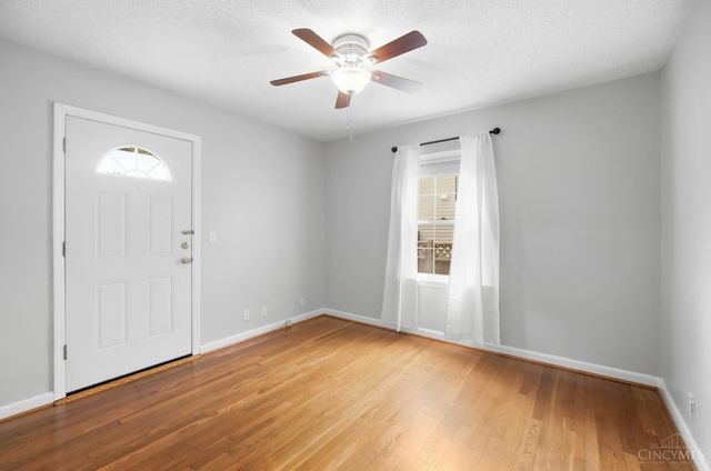 33 Hillsdale Street, Cincinnati, OH 45216