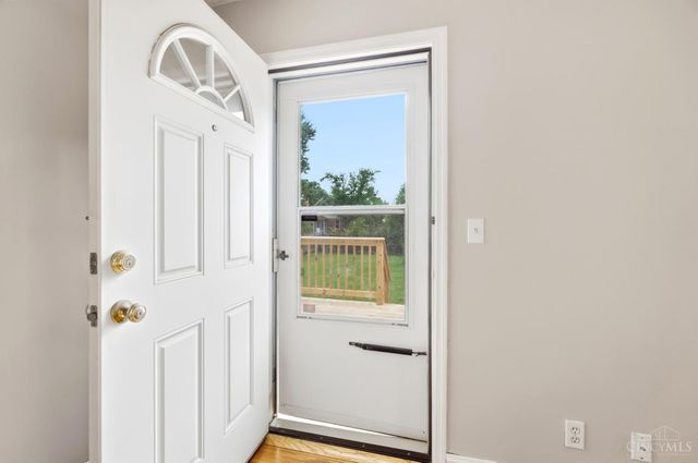 33 Hillsdale Street, Cincinnati, OH 45216