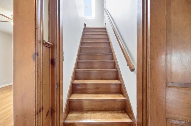33 Hillsdale Street, Cincinnati, OH 45216