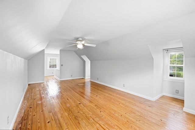 33 Hillsdale Street, Cincinnati, OH 45216