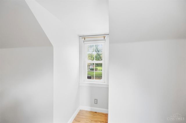 33 Hillsdale Street, Cincinnati, OH 45216
