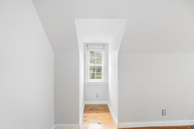 33 Hillsdale Street, Cincinnati, OH 45216