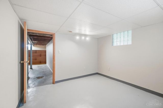 33 Hillsdale Street, Cincinnati, OH 45216